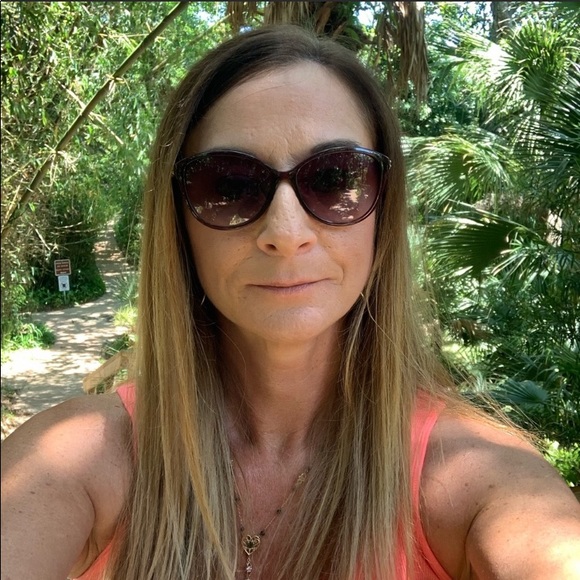 Meet your Posher, Shari - Picture 10 of 16